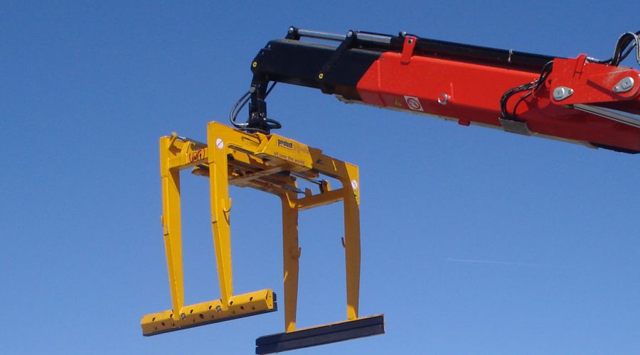 Attachments-Hydraulic compression pallet attachment